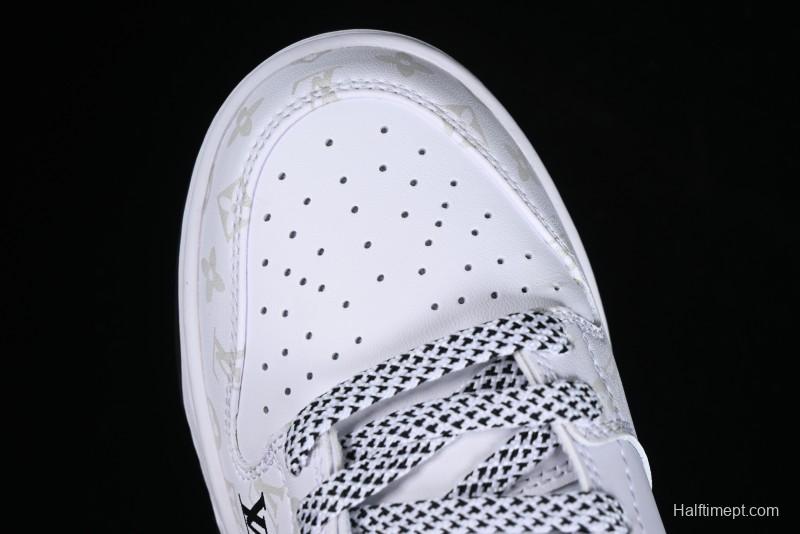 Nike SB Dunk Low Skateboarding Shoes - XH1733-006