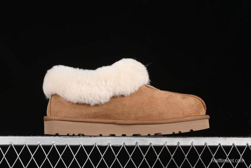 UGG Classic Short II Mini Boots with Genuine Australian Sheepskin and TREADLITE Outsole - 1134810