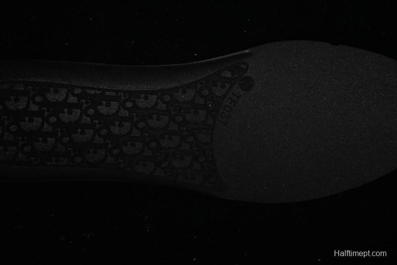 Dior B30 Sneakers with Reflective CD30 Logo and Lightweight Rubber Sole - CD30