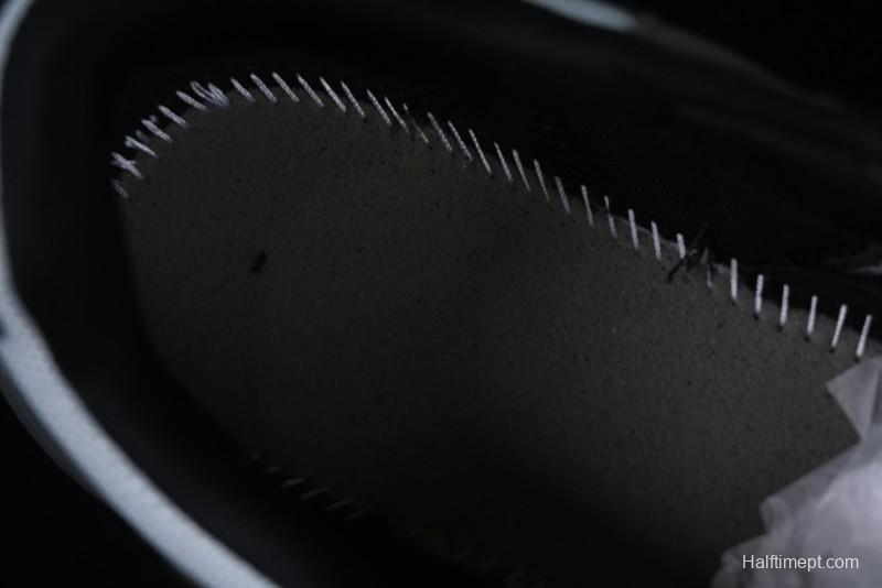 Dior B30 Sneakers with Reflective CD30 Logo and Lightweight Rubber Sole - CD30