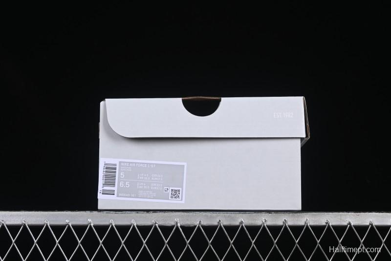 Nike Air Force 1'07 Low Casual Sneakers with Full-Length Air Cushion - IH0640-161
