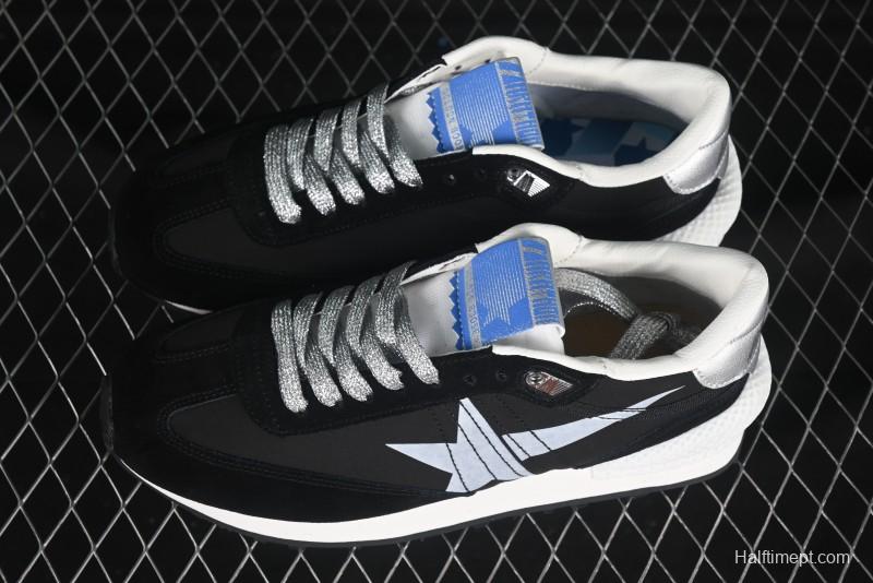 Golden Goose Marathon Comfortable Low-Top Lifestyle Sneakers in White Black - H8D4