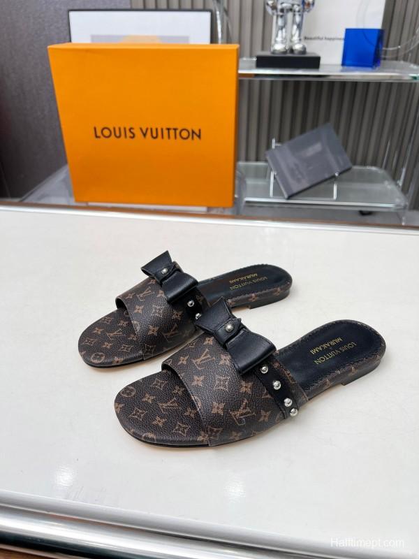 2025 Women Louis Vuitton Brown Leather Slippers LY00200