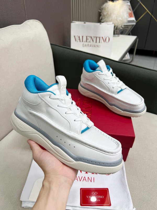 2025 Unisex Valentino White Blue Leather Sneakers RUNBOOT LY00390