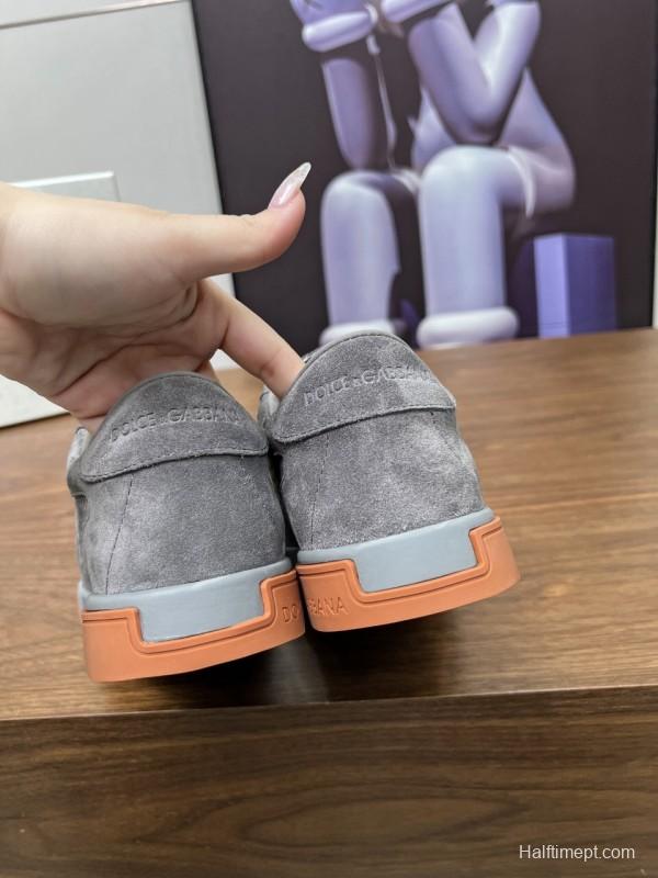 2025 Men Dolce & Gabbana Gray Suede Casual Sneakers LY00280