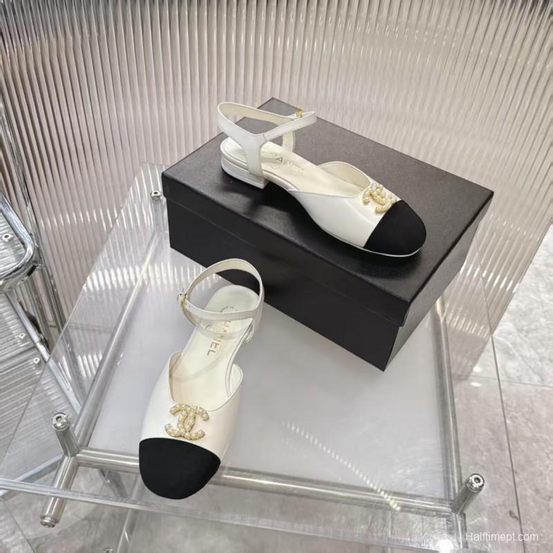 2025 Women Chanel White Black Leather Slingback Flats