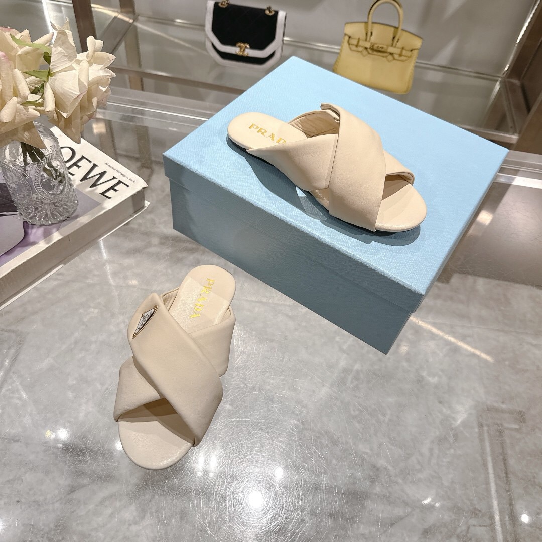 2025 Women Prada Cream Leather Slippers