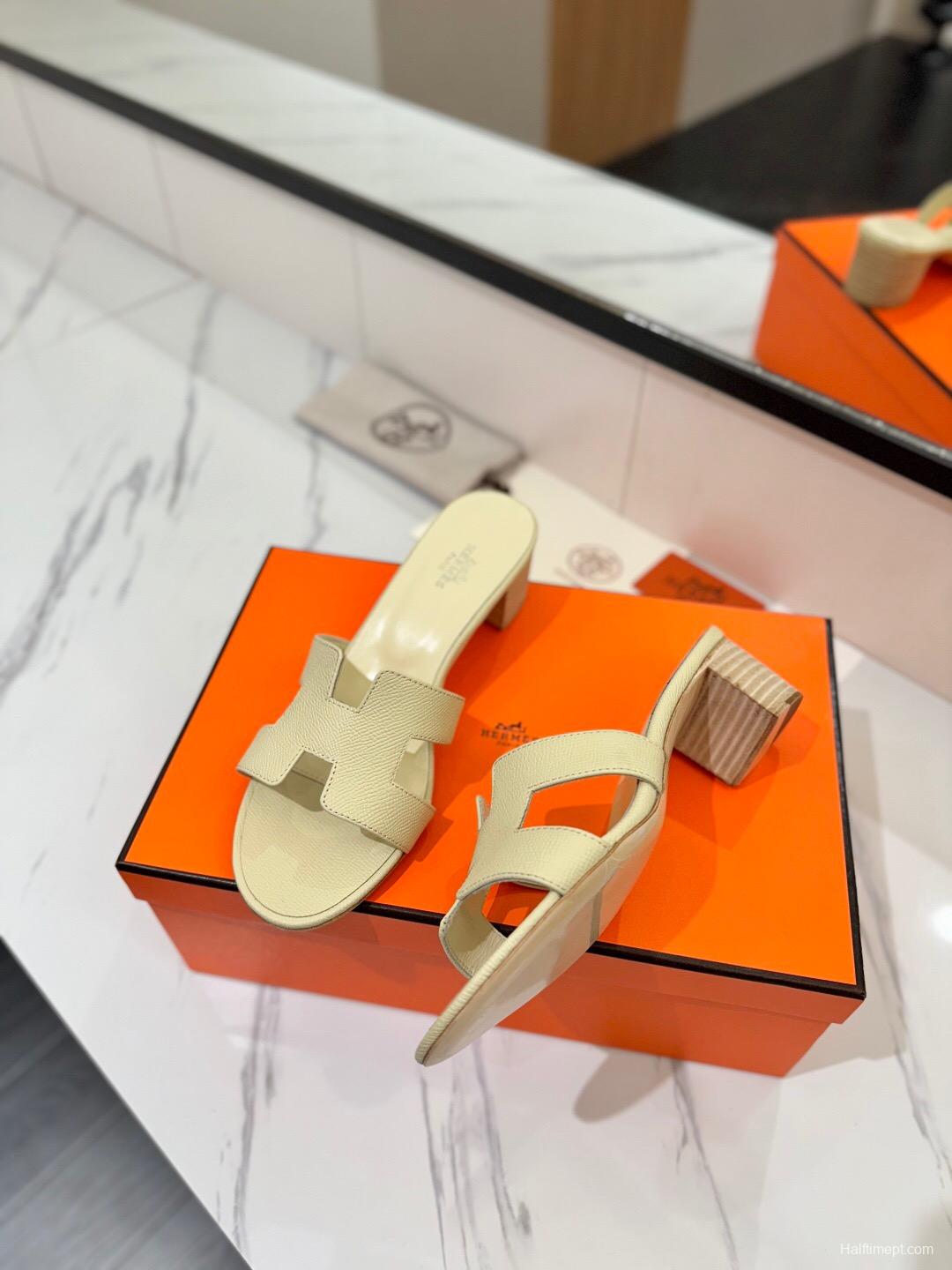 2025 Women Hermès Cream Leather Sandals