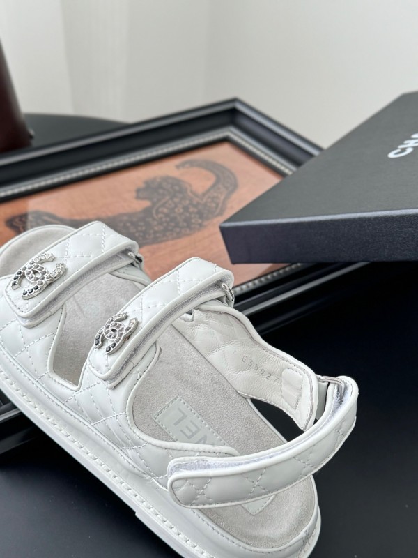 2025 Women Chanel White Leather Sandals LY00320