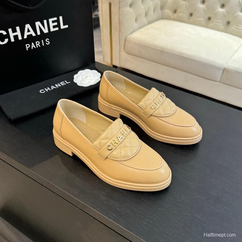 2025 Women Chanel Beige Leather Loafers KFY00310