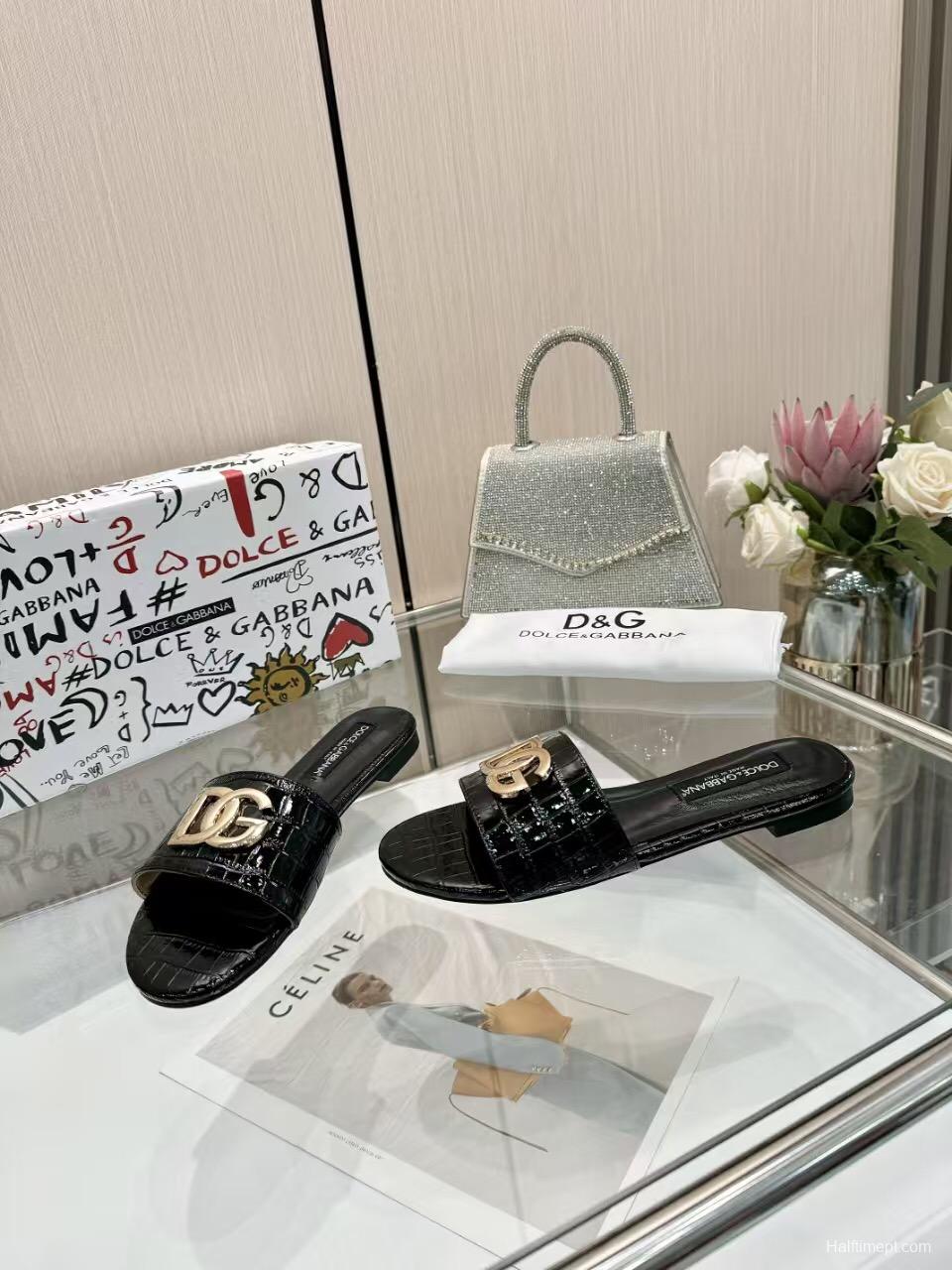 2025 Women Dolce & Gabbana Black Leather Slide Sandals LY00190