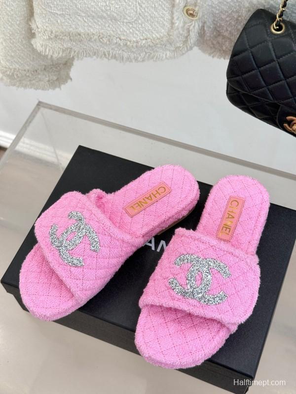 2025 Slippers Chanel Pink Terry Cloth Crystal CC Logo KFY00220