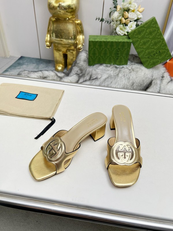 2025 Gucci Gold Leather Slippers