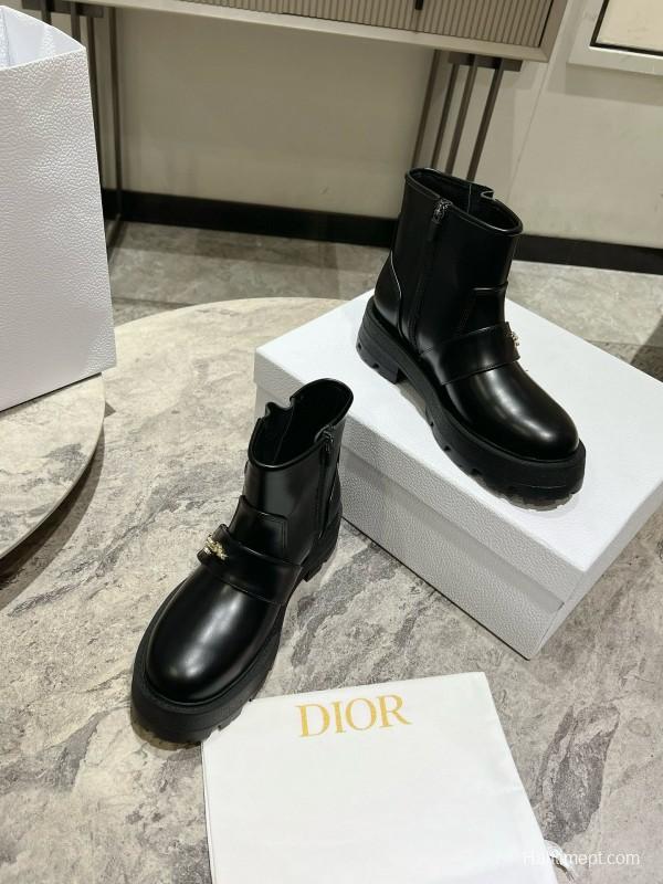 2024 Women Dior Black Leather Ankle Boots Buckle MJ00430