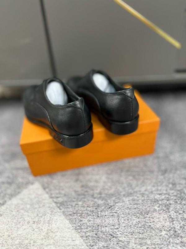 2024 Men Louis Vuitton Black Leather Dress Shoes MJ00380