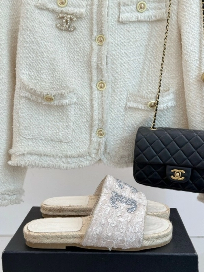 2025/Women Chanel White Lace Espadrille Slides With Sequined CC Logo KFY00240(F)