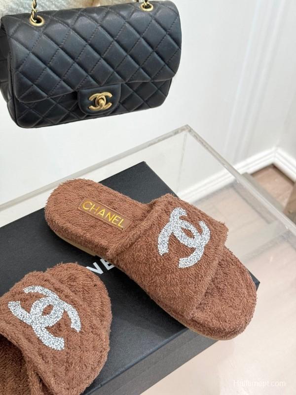 2025 CHANEL Brown Terrycloth Slippers CC Logo KFY00220