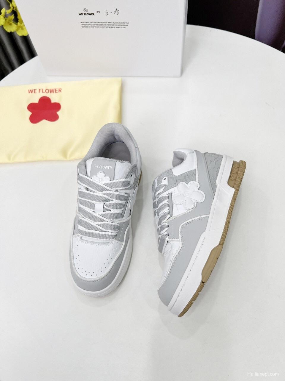 2025 Unisex WEFLOWER White Grey Leather Sneakers LY00280