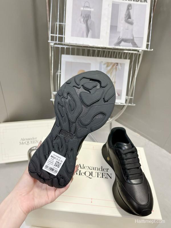 2024 Unisex Alexander McQueen Black Leather Sneaker Seal Logo MJ00370