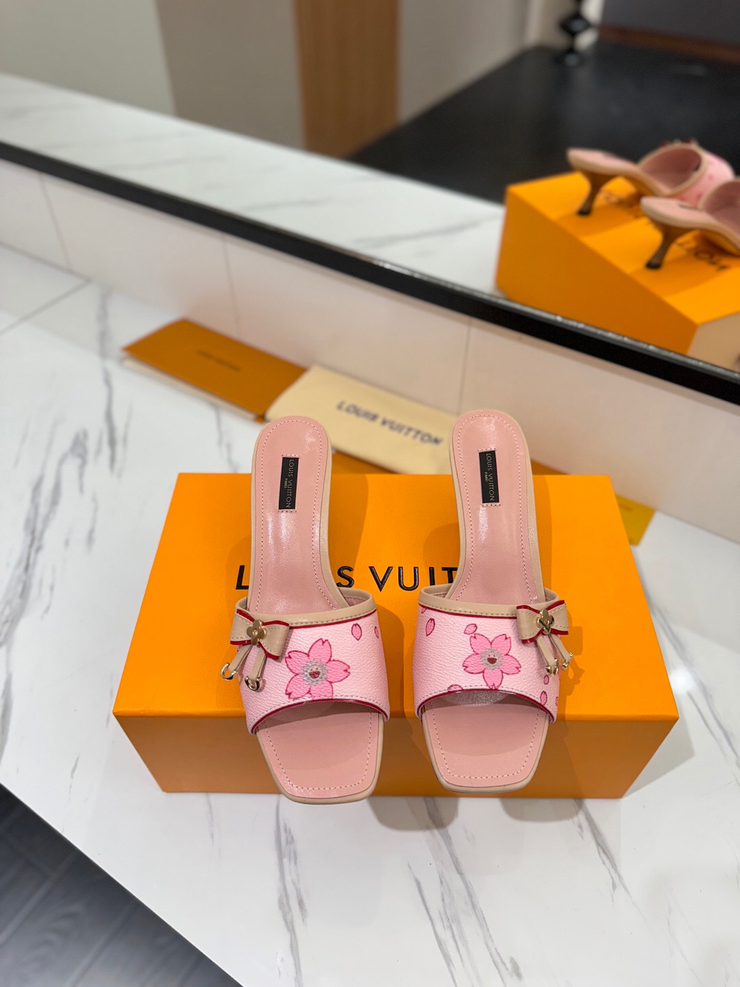 2025 Women Louis Vuitton Pink Leather Mules KFY00310