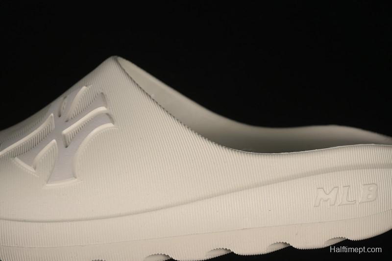 New York Yankees MLB Skipper Slide Summer Casual Sandals - 3ALPS015350IVS