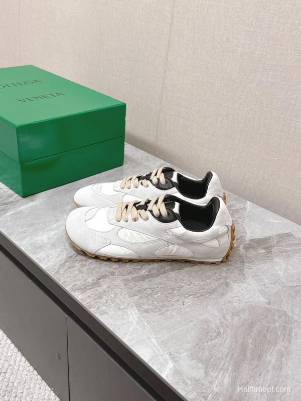 2025 Unisex Bottega Veneta White Black Nylon Suede Sneakers KFY00290