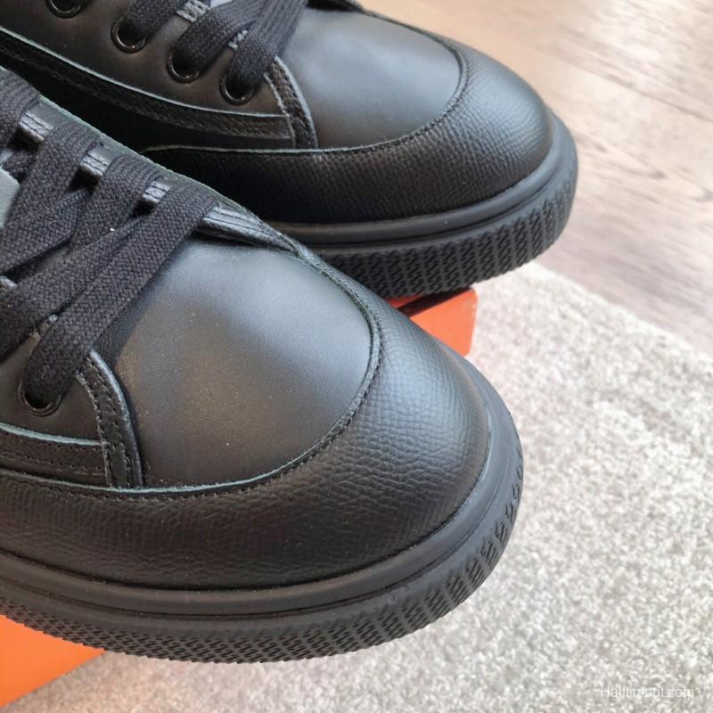 2025 Unisex Hermès Black Leather Sneakers AS00380