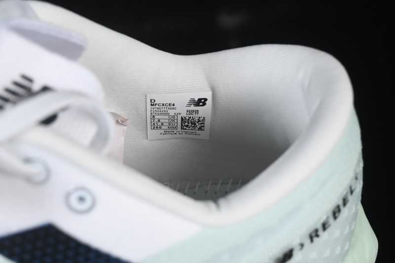 Stone Island x New Balance FuelCell Lightweight Low-Top Running Sneakers with Carbon Fiber Plate - MFCXCE4