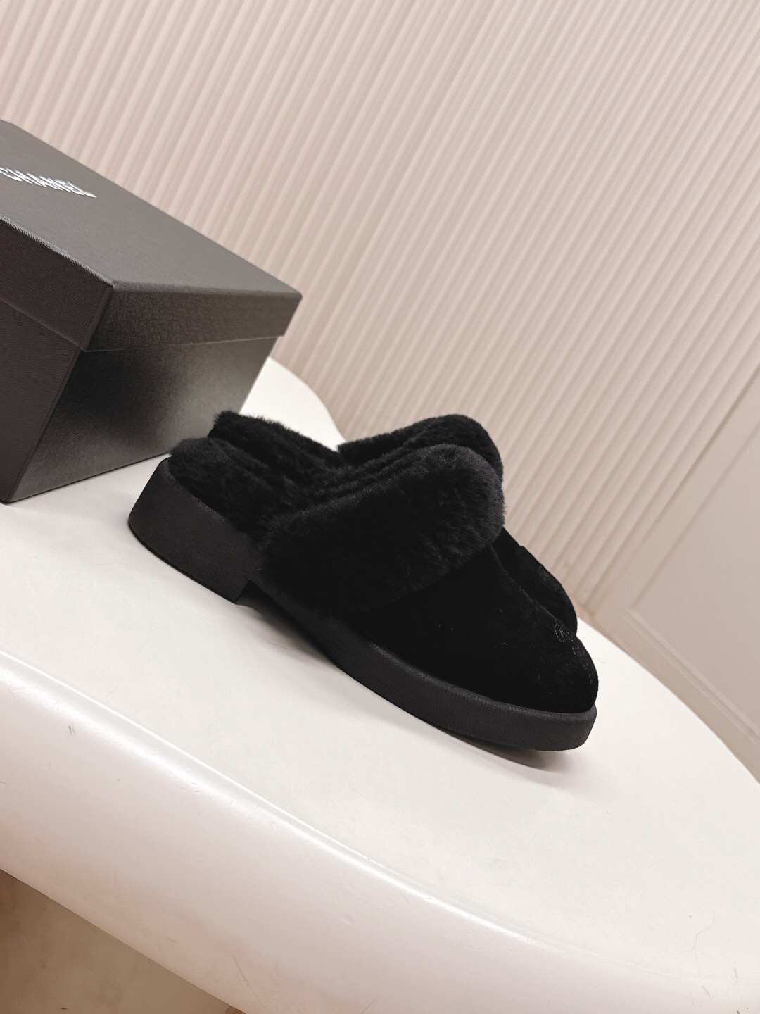 Chanel 2025/SS Fall Winter New Fur Slippers Half-Drag - KFY00310