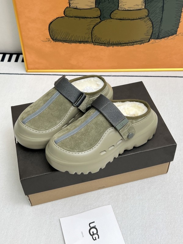 UGG Little Potato Half-Slip On Loafer - MJ00