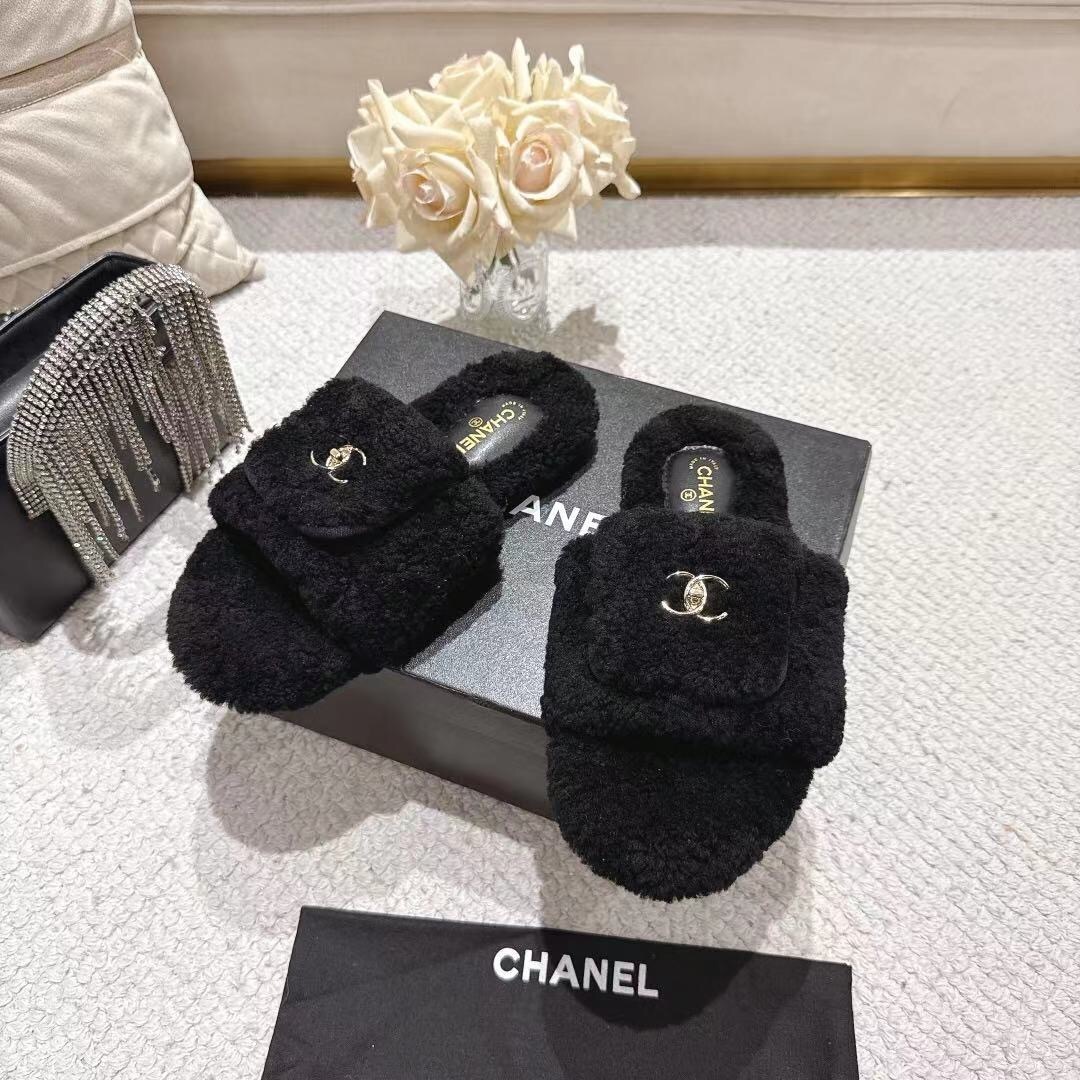 Chanel 2025/SS Slingback Lock Buckle Butterfly Fur Slippers - LY00250