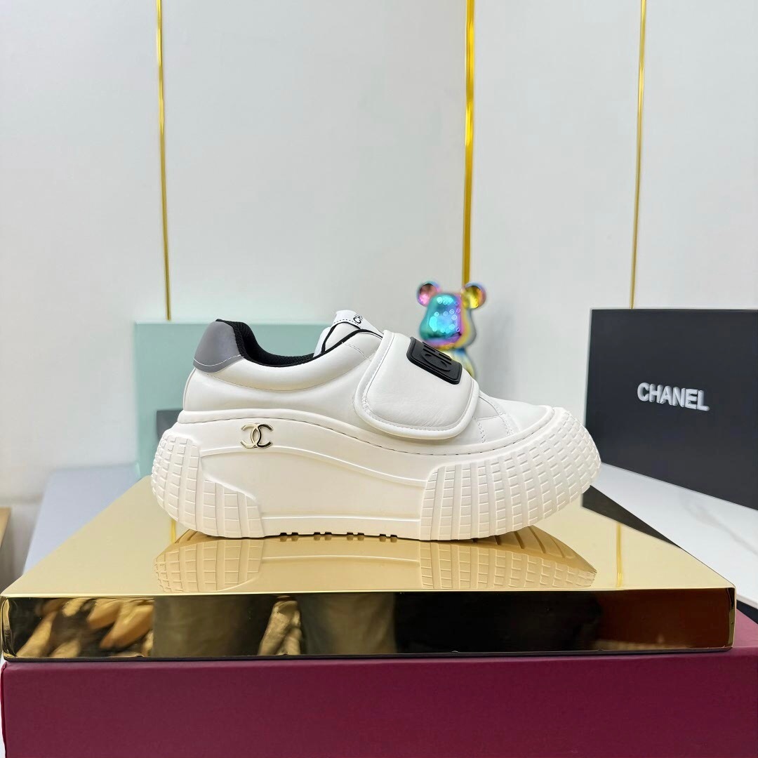 Chanel 2025/SS Panda Loafers Casual Sneakers - LY00330