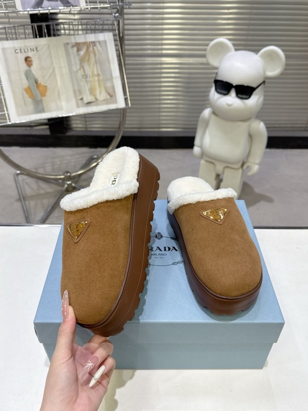 Prada Spring/Summer 2025 Iconic Shearling Slippers - KFY00280