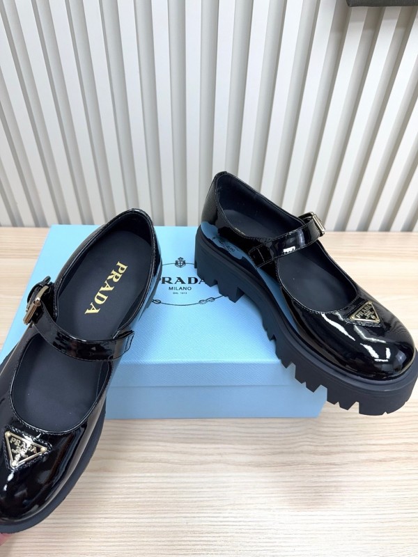 Prada 2025 SS Platform Mary Jane Shoes - LY00300