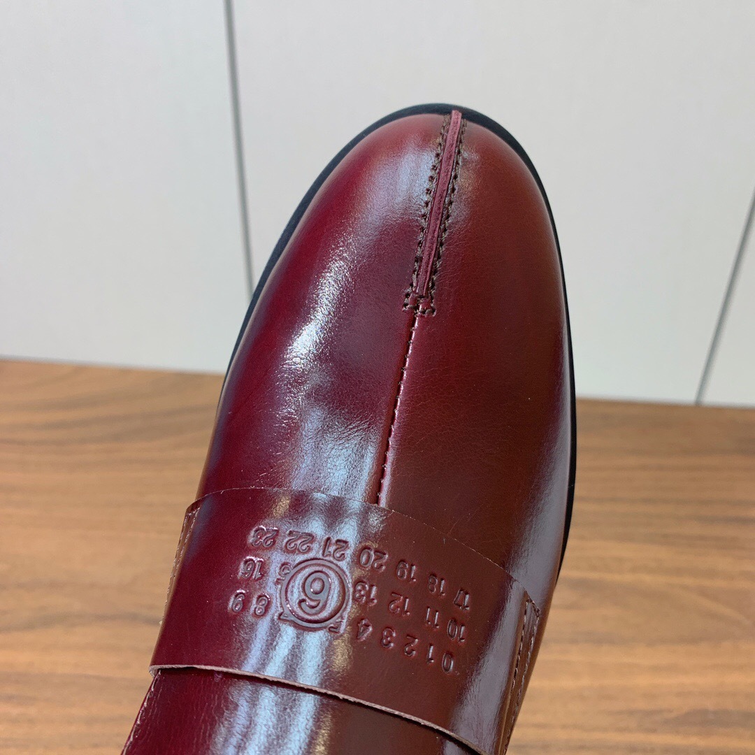 Maison Margiela 2025/SS Loafers Retro Slim Versatile - KFY00320