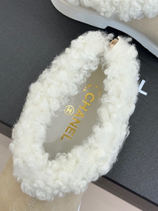 Chanel 2025/SS Double C Color-Block Shearling Snow Boots - KFY00270