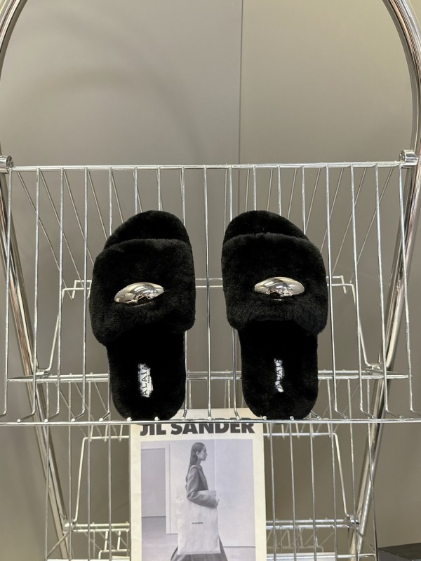 Alaïa Fall/Winter 2025 Fur Slippers - KFY00230