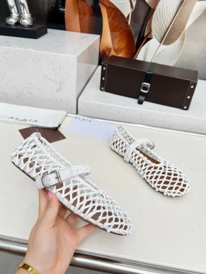 Alaia Handwoven Ballet Dance Shoes with 0.8CM Inner Height - LY00280