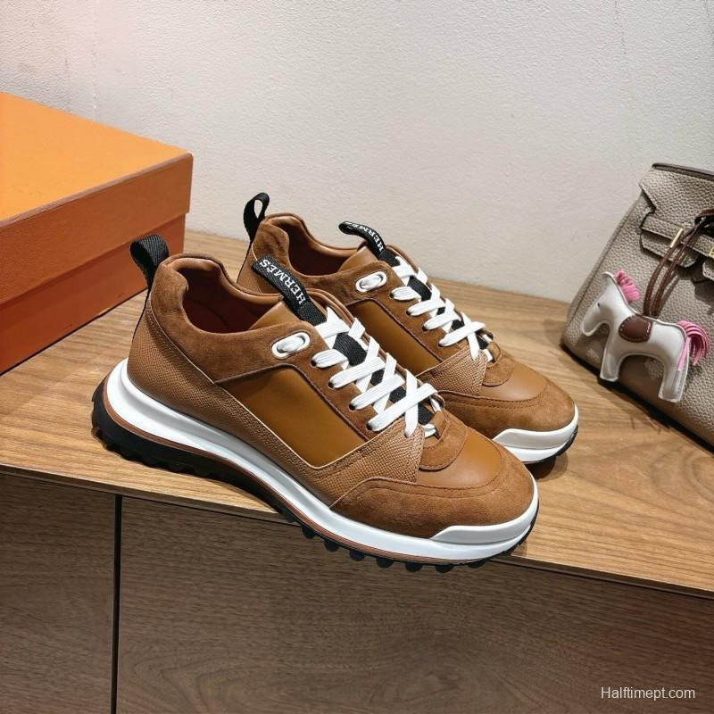 H Boots Classic Chelsea Boots with British Color Block Design - AS00410