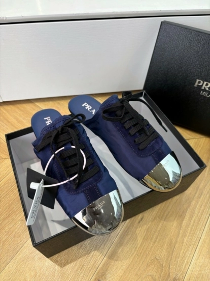 Prada 2025/SS Metal Toe Thin Sole Training Shoes Casual Shoes - LY00270