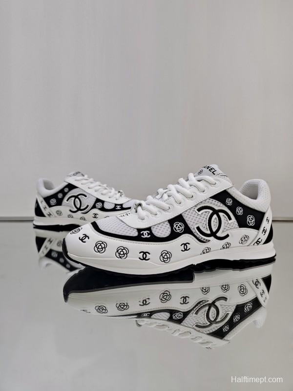 Chanel 2025 SS Limited Edition Silver Horn King 2 Sneakers - KFY00340