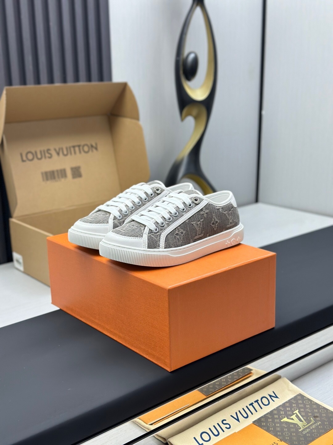 Louis Vuitton Time Out Series Monogram Animal Print Casual White Sneakers - Time Out