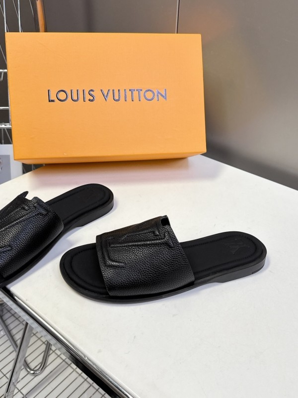 Louis Vuitton Venice Series Sandals with Monogram Embossing and Adjustable Strap - KFY00220