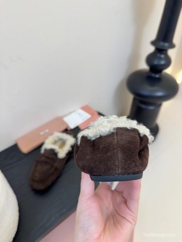 MIUMIU Platform Loafers with Wool Design - KFY00320