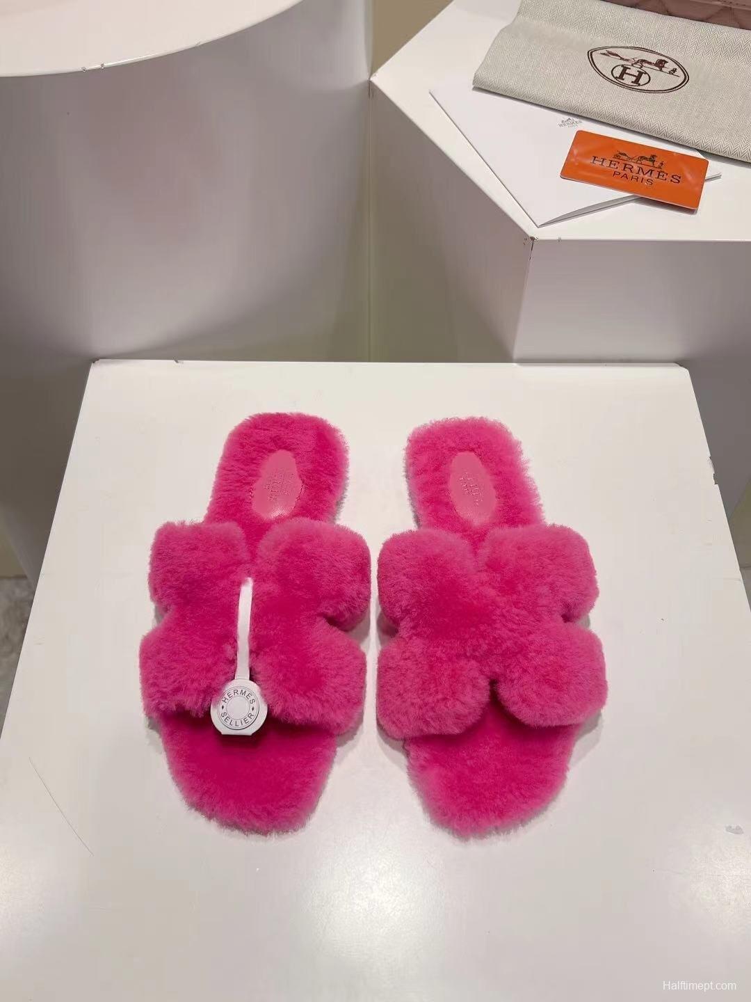 Hermès Fall/Winter 2025 Flat Fur Slippers - LY00240