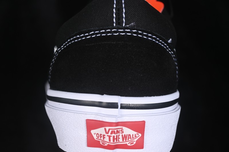 Vans Old Skool Low-Top Casual Skateboarding Shoes with Hook-and-Loop Closure - VN0A3D29OIU