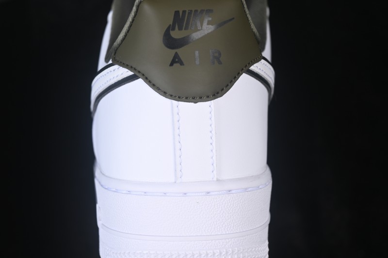 Nike Air Force 1 '07 Low Classic Casual Skateboarding Shoes with Full-Length Air Cushion - IO4226-100