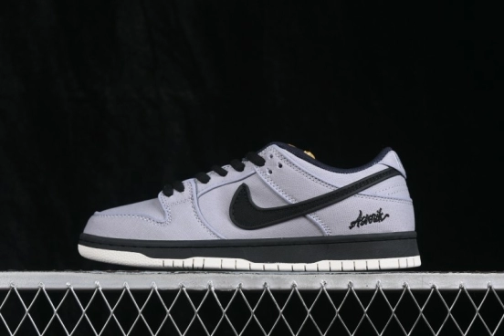Nike SB Dunk Low Retro Skateboarding Shoes with Premium Leather Construction - FN5880-001