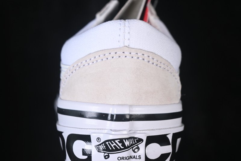 Vans Old Skool Low-Top Skateboarding Shoes - VN0A4P3XQLZ