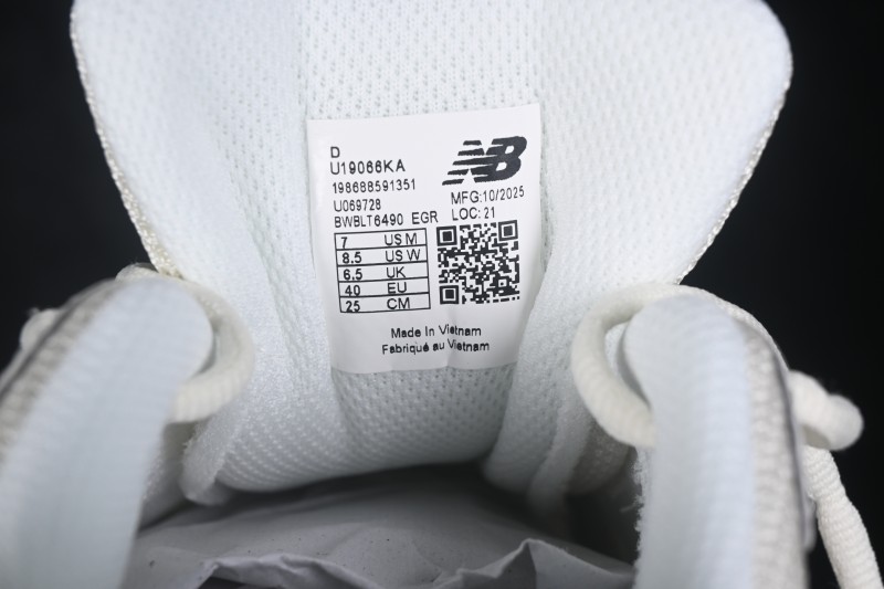 New Balance 1906 Running Shoes with Retro Dad Style and Arch Support - U19066KA